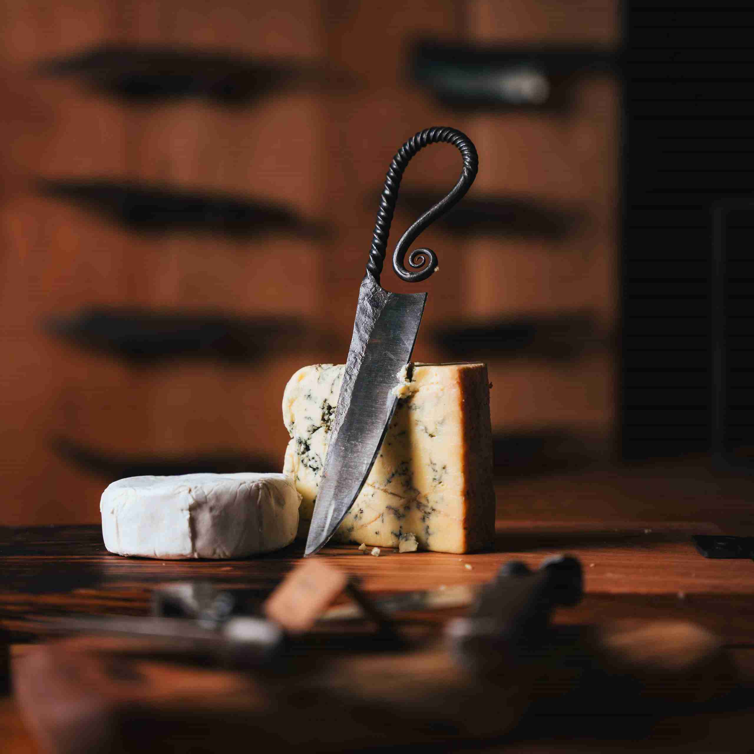 Scroll Knife & Oldfield Forge Chopping Board
