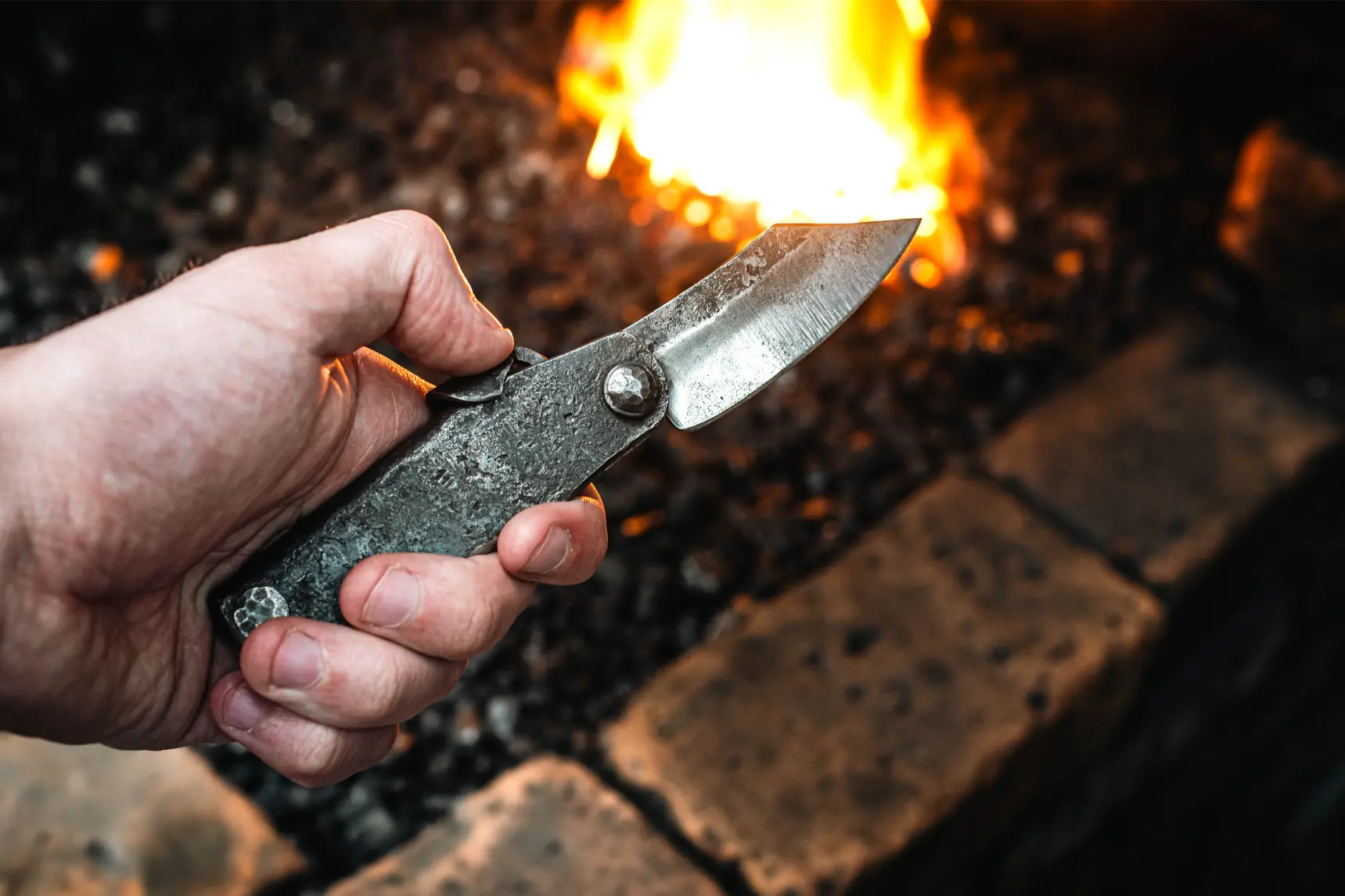 Oldfield Forge | Pocket Knife Making Blacksmithing Experience