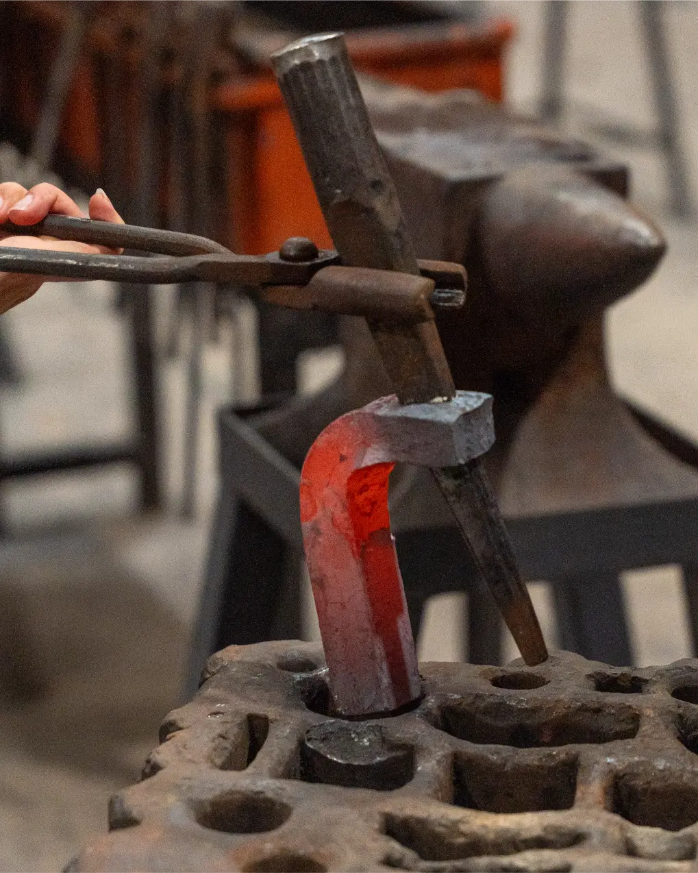 Oldfield Forge | Pizza Axe Making Blacksmithing Experience